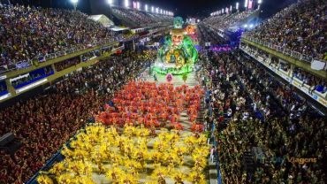 Carnaval - 04 Noites no Hotel Arosa Rio em Apto Quádruplo com Transfer Privativo